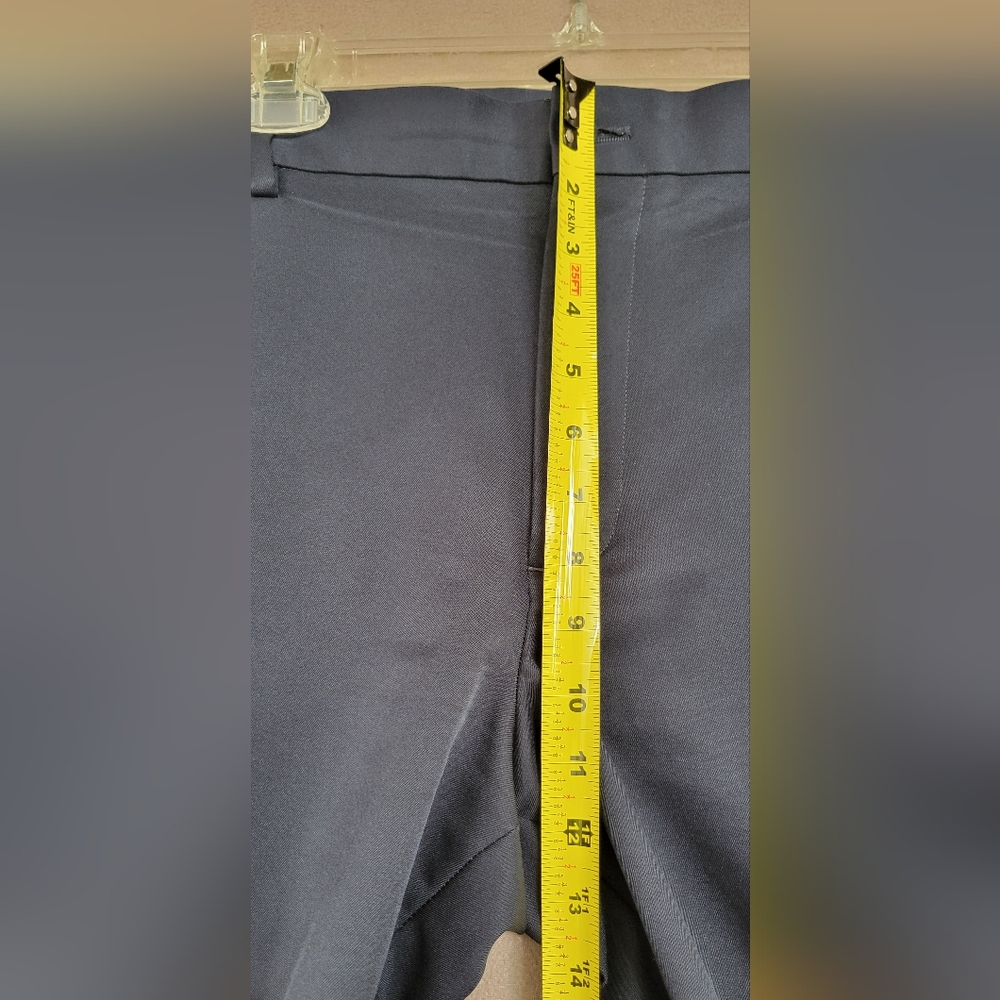 Van Heusen Traveler Dress Pants Men’s 38x30 Navy Blue Flat Front Pre-Owned - Picture 6 of 8